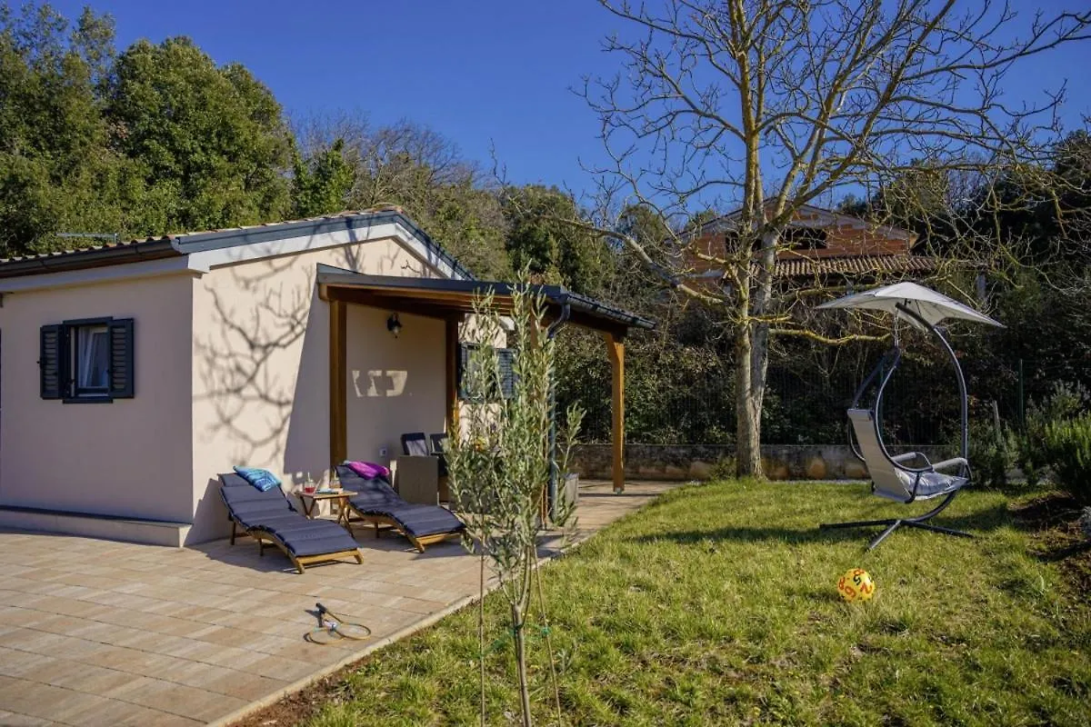 Modean In Pula - Haus Fuer 2-3 Personen Villa Croatia