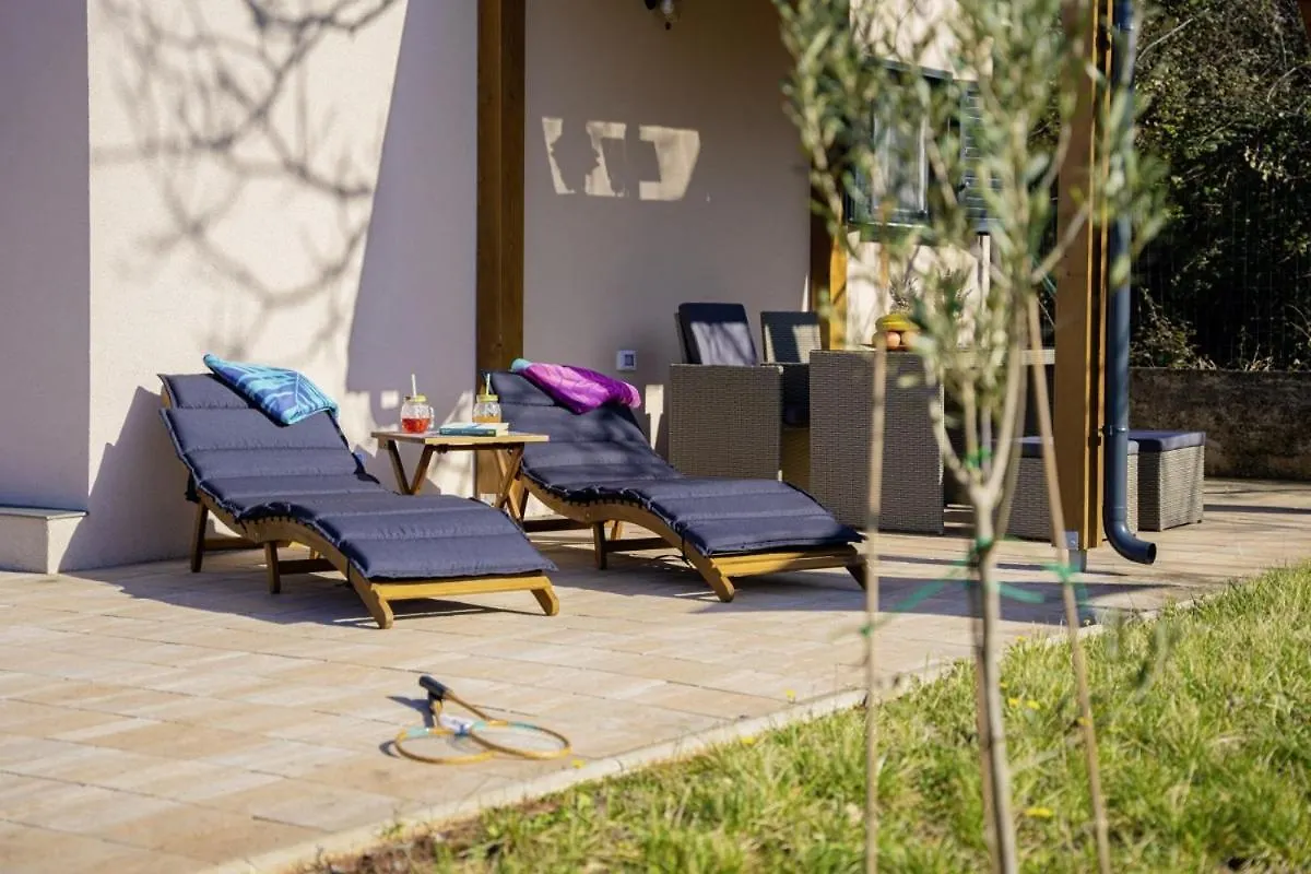 Modean In Pula - Haus Fuer 2-3 Personen Villa