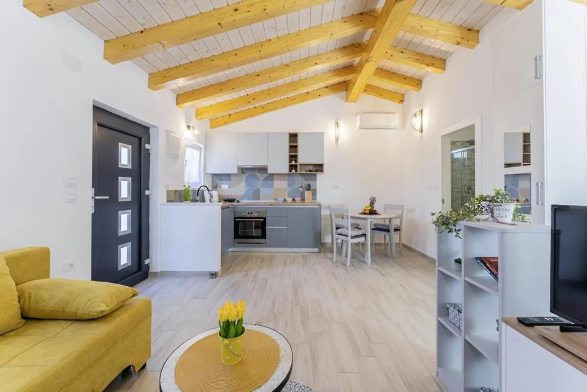 Modean In Pula - Haus Fuer 2-3 Personen Villa Croatia