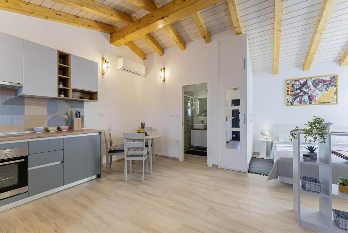 Modean In Pula - Haus Fuer 2-3 Personen Villa